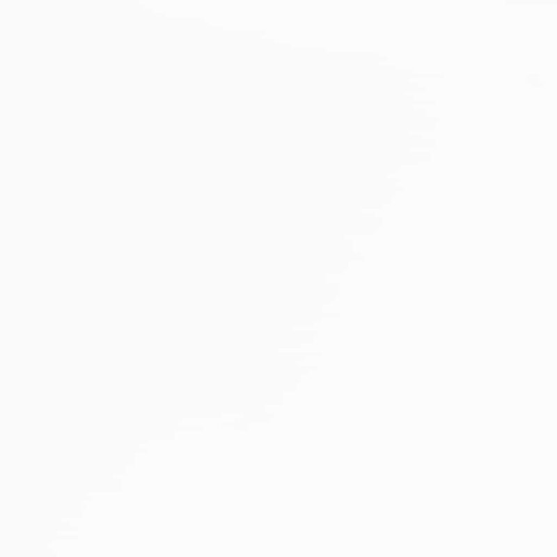 Nola - Lille smart rundt spisebord i træ